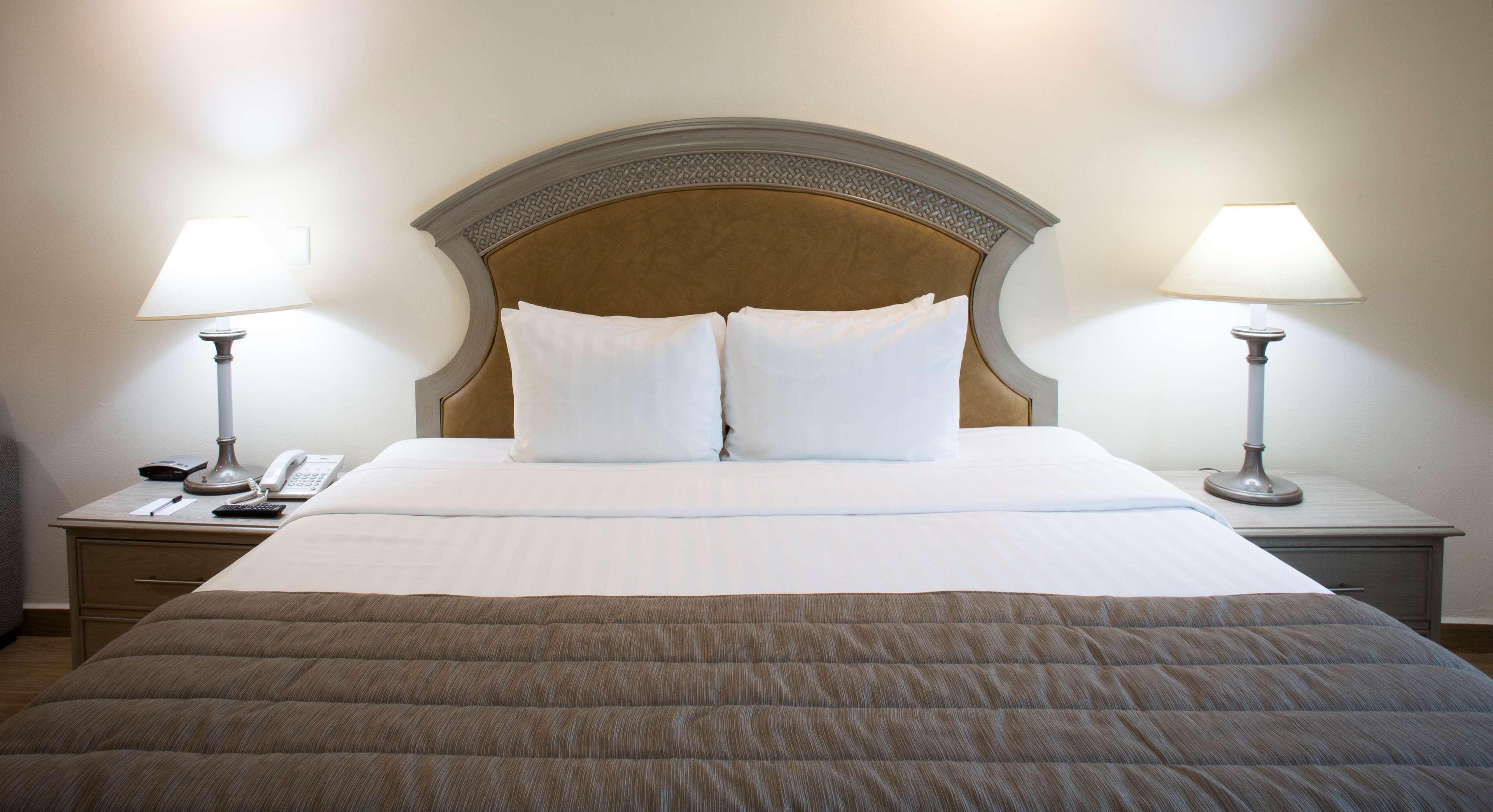 Best Western Plus Monterrey Colon ภายนอก รูปภาพ