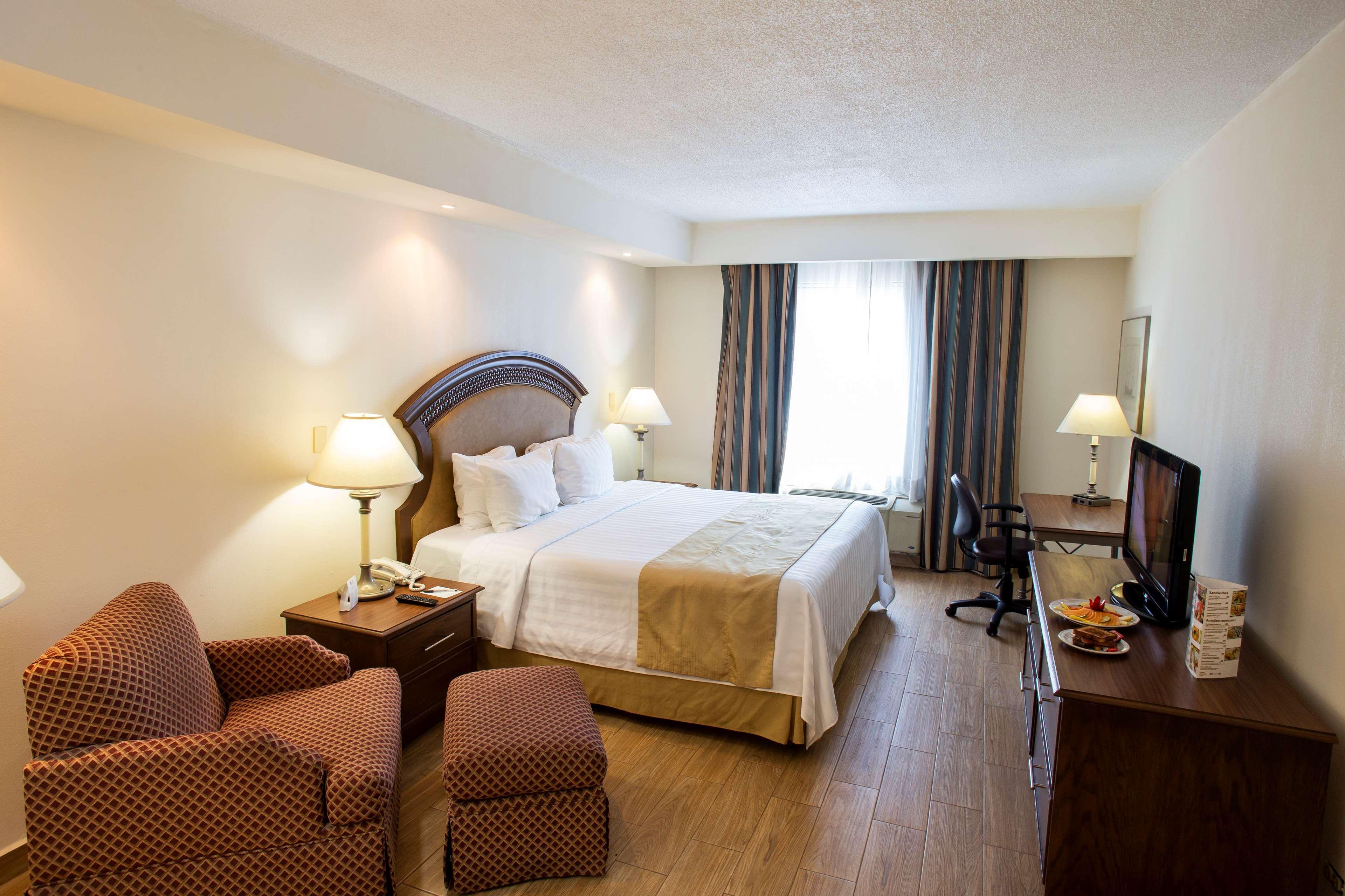 Best Western Plus Monterrey Colon ภายนอก รูปภาพ
