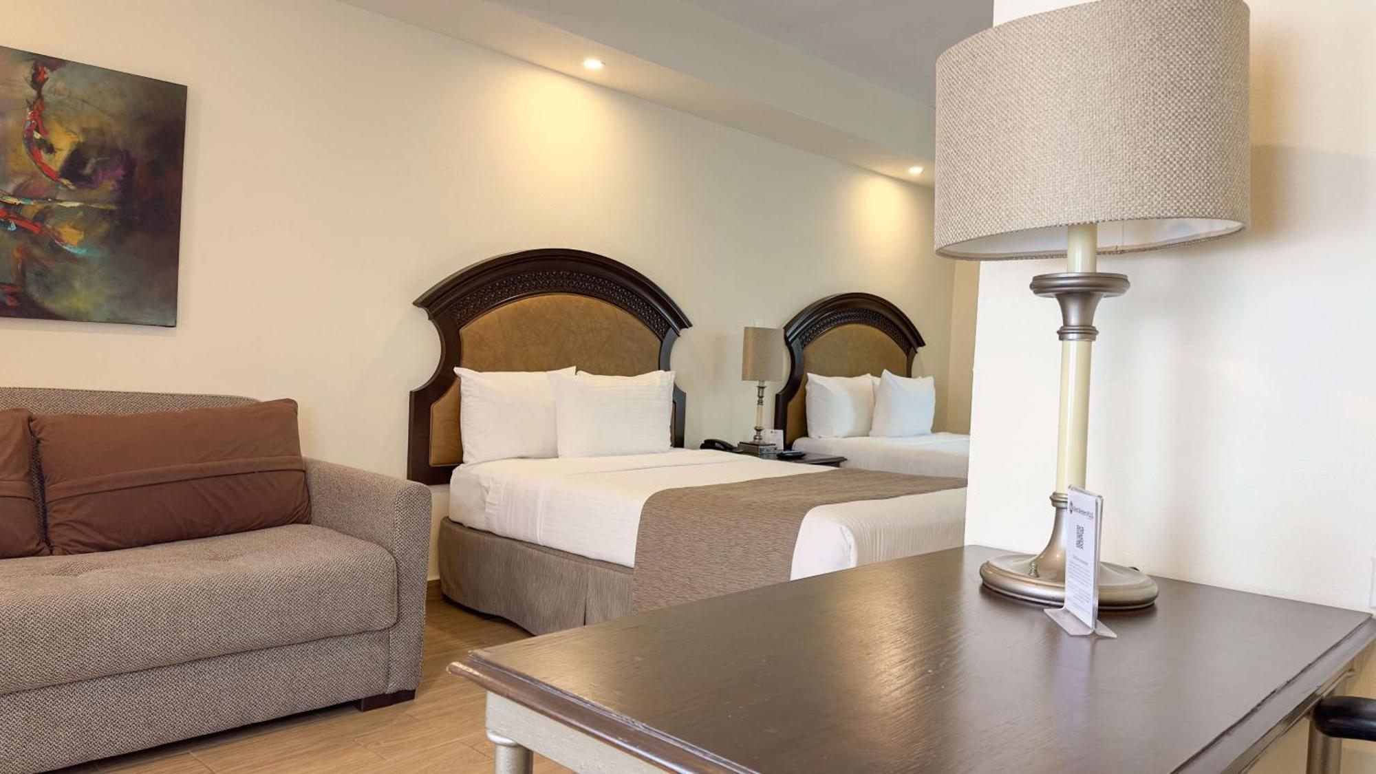 Best Western Plus Monterrey Colon ภายนอก รูปภาพ