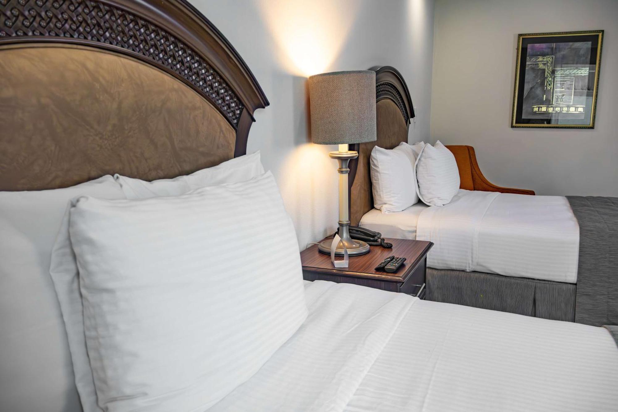 Best Western Plus Monterrey Colon ภายนอก รูปภาพ