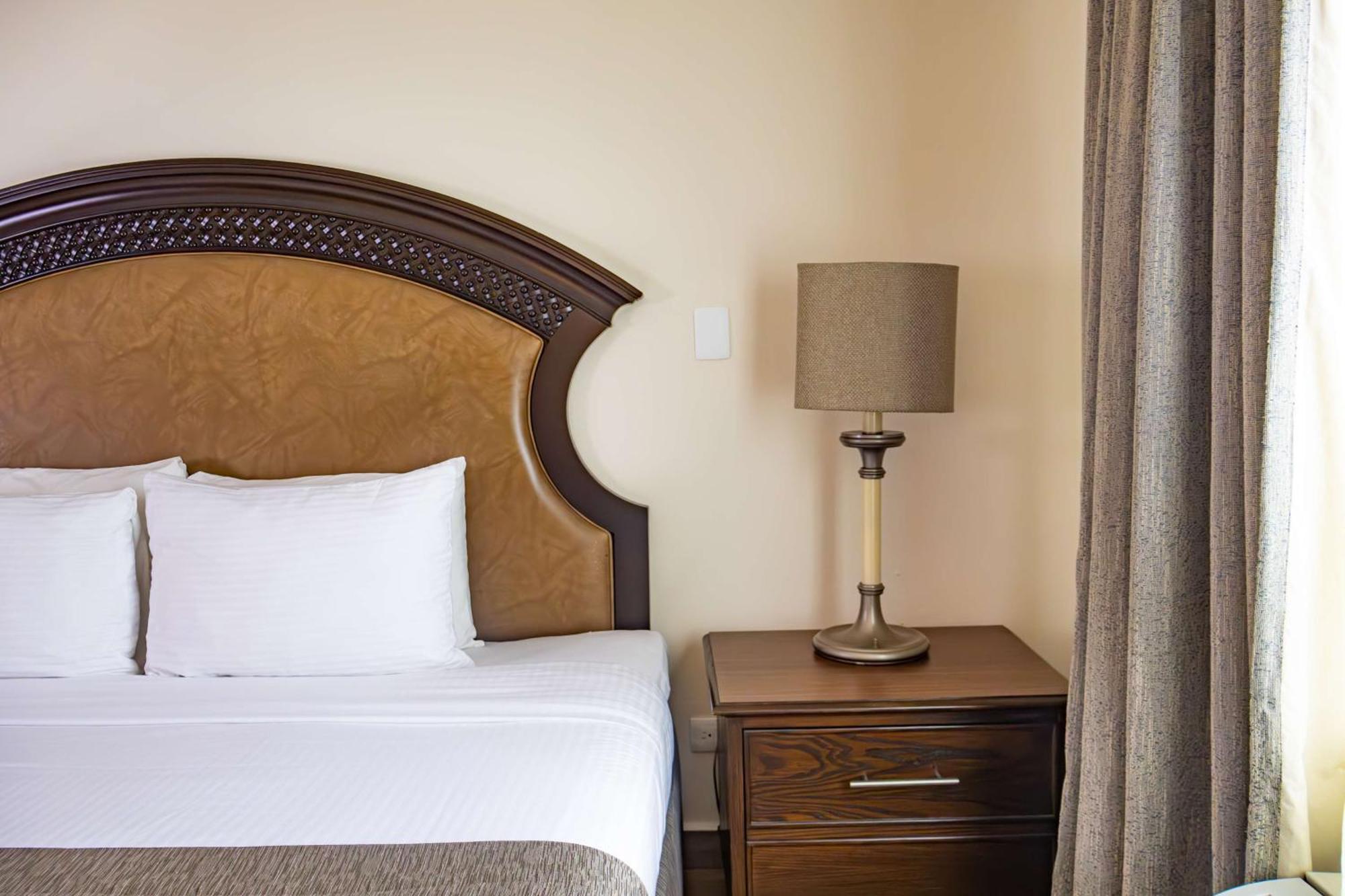 Best Western Plus Monterrey Colon ภายนอก รูปภาพ