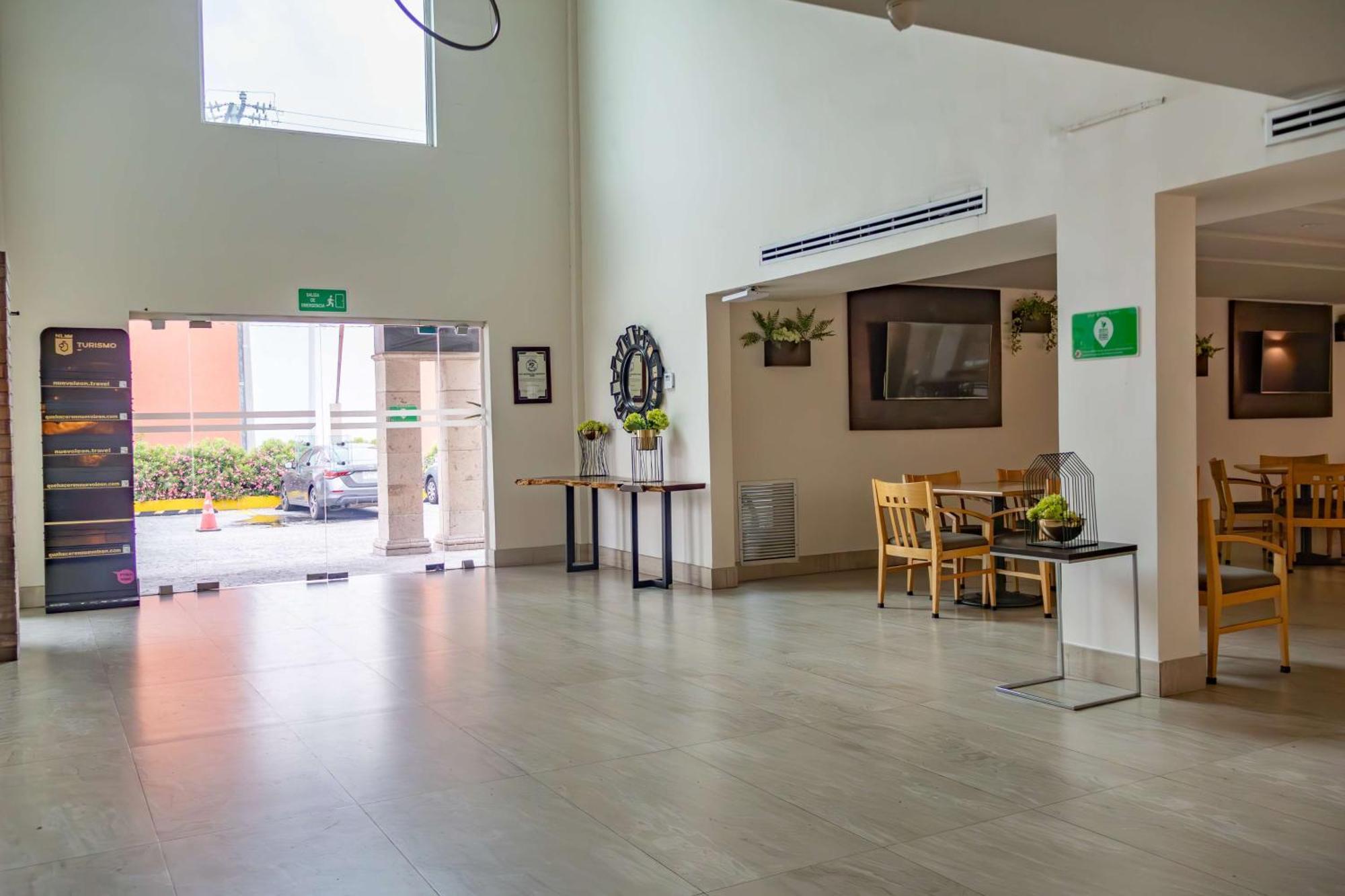 Best Western Plus Monterrey Colon ภายนอก รูปภาพ