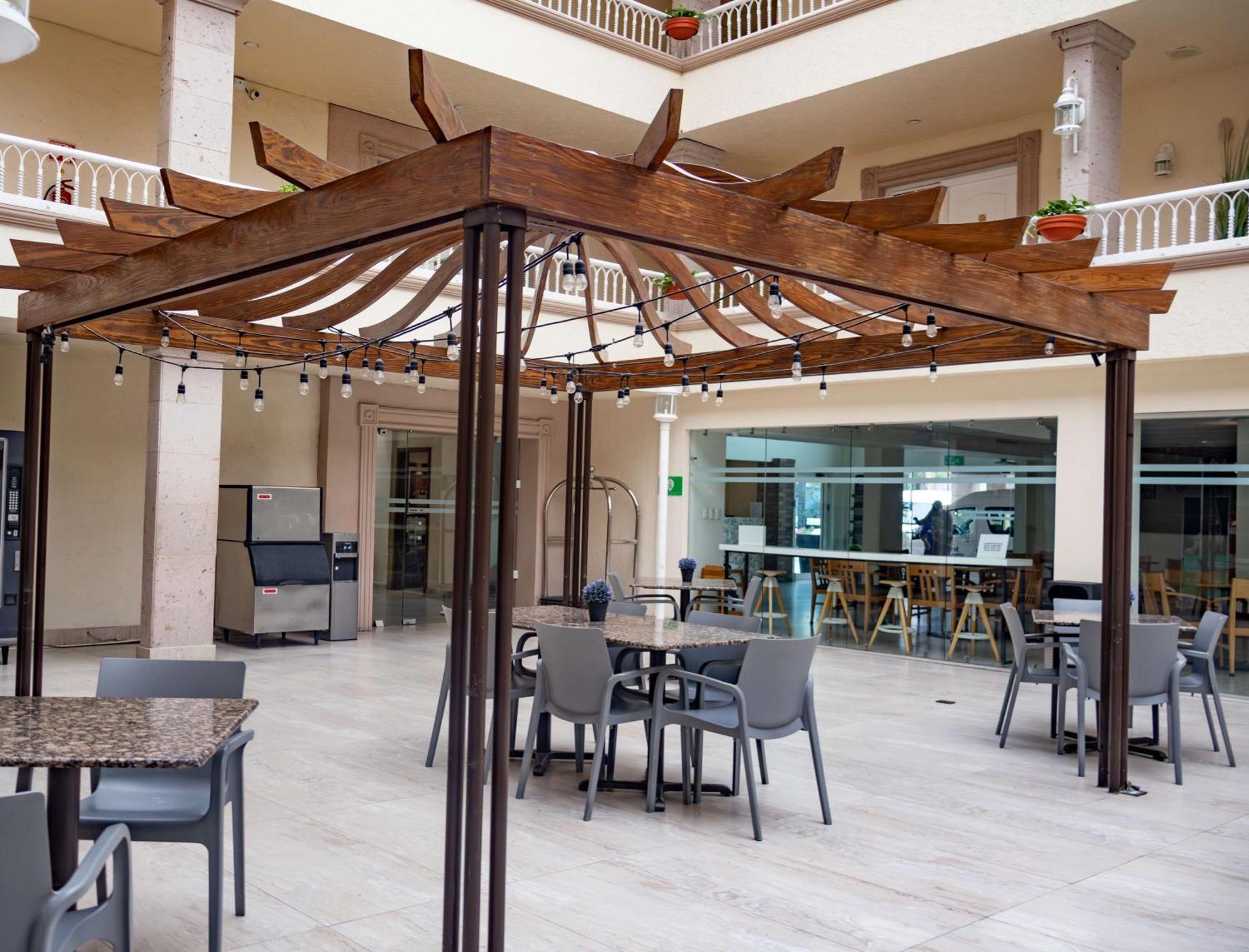 Best Western Plus Monterrey Colon ภายนอก รูปภาพ