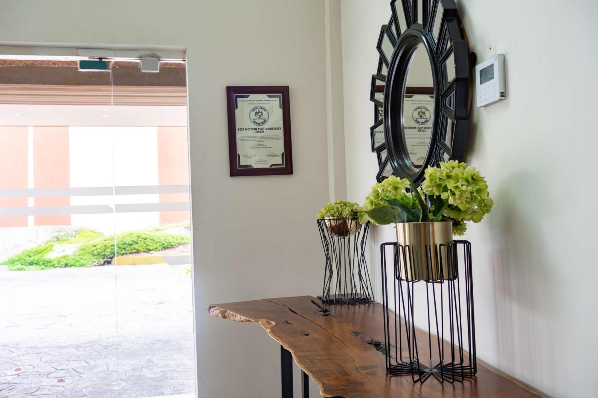 Best Western Plus Monterrey Colon ภายนอก รูปภาพ